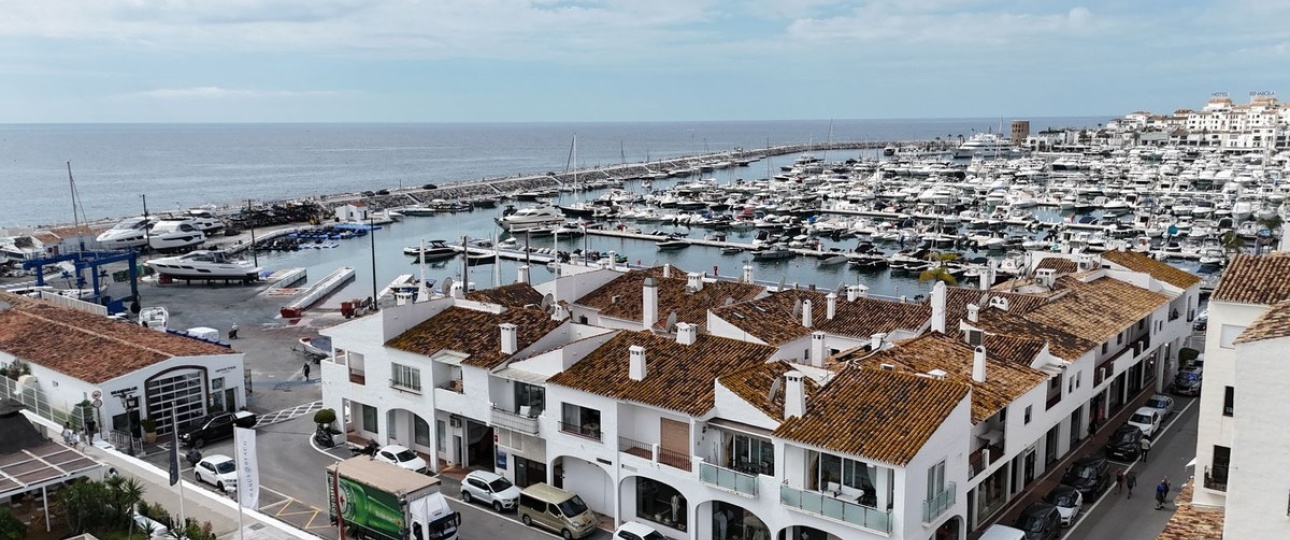 Resale - apartment - Marbella - Puerto Banús