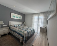 Resale - apartment - Marbella - Puerto Banús
