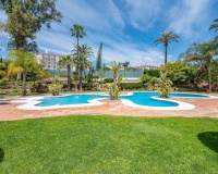 Resale - apartment - Marbella - Puerto Banús