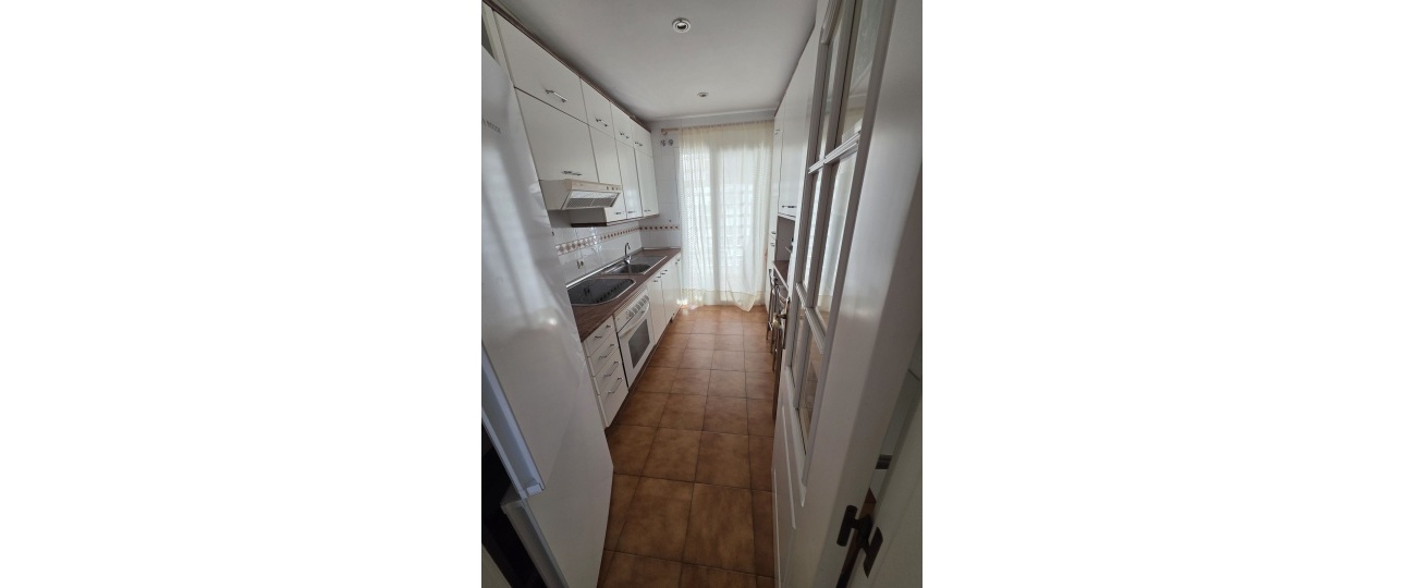 Resale - apartment - Marbella - Puerto Banús