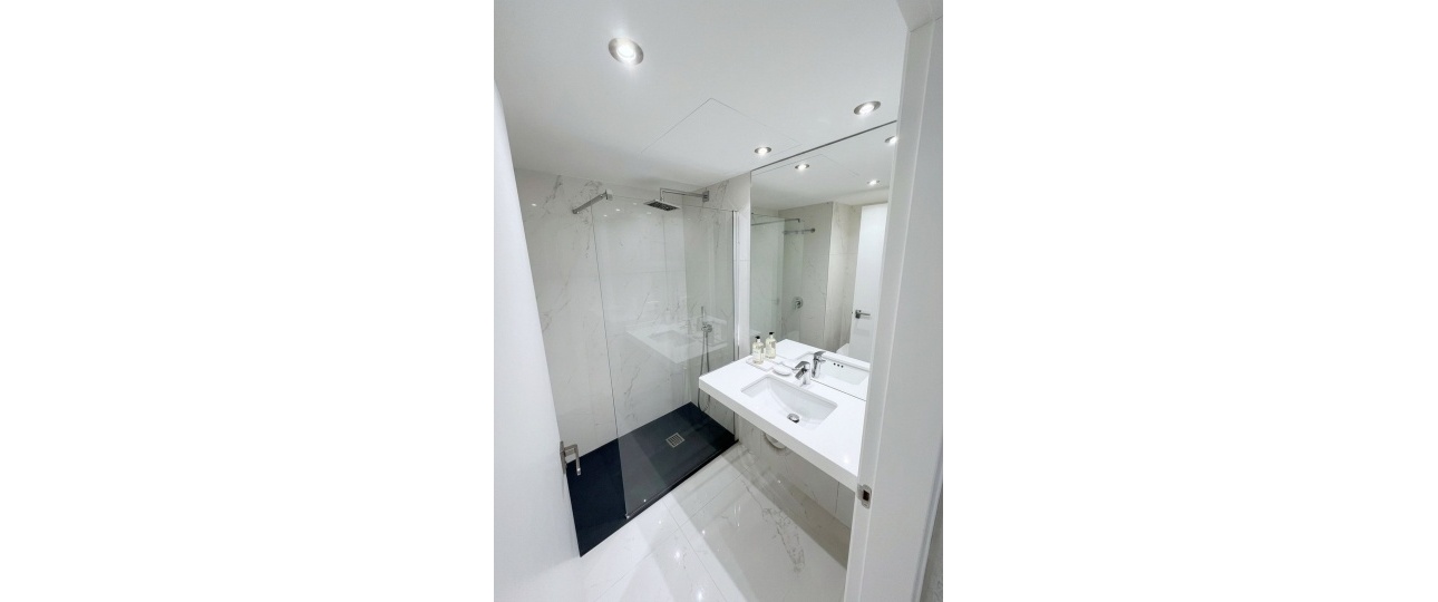 Resale - apartment - Marbella - Puerto Banús