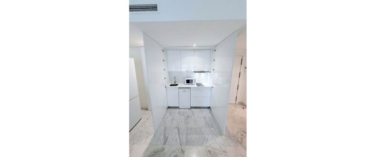 Resale - apartment - Marbella - Puerto Banús