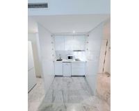 Resale - apartment - Marbella - Puerto Banús