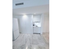 Resale - apartment - Marbella - Puerto Banús