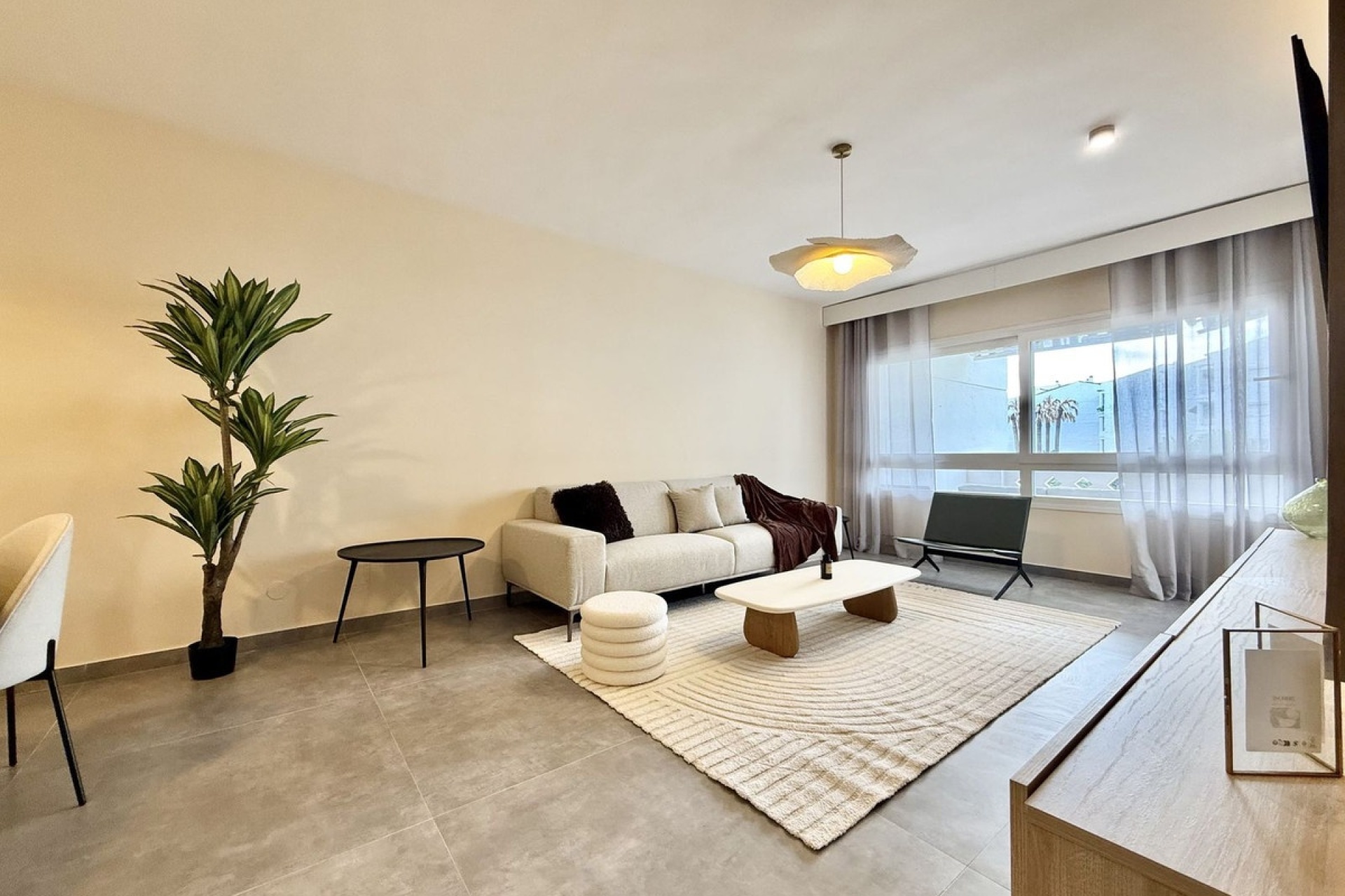 Resale - apartment - Marbella - Puerto Banús