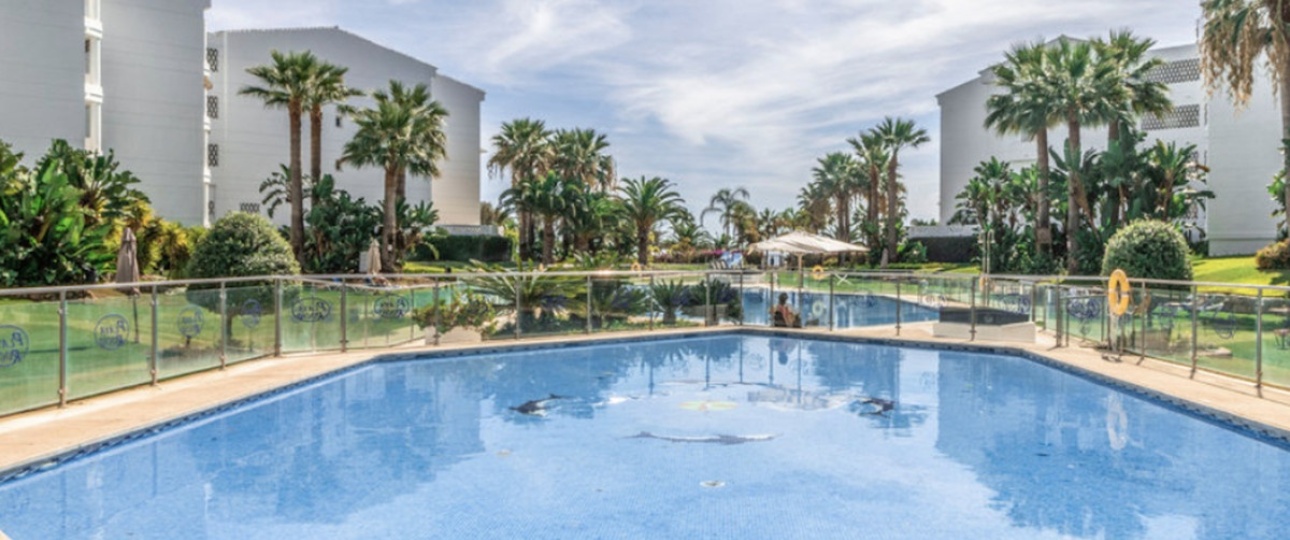 Resale - apartment - Marbella - Puerto Banús