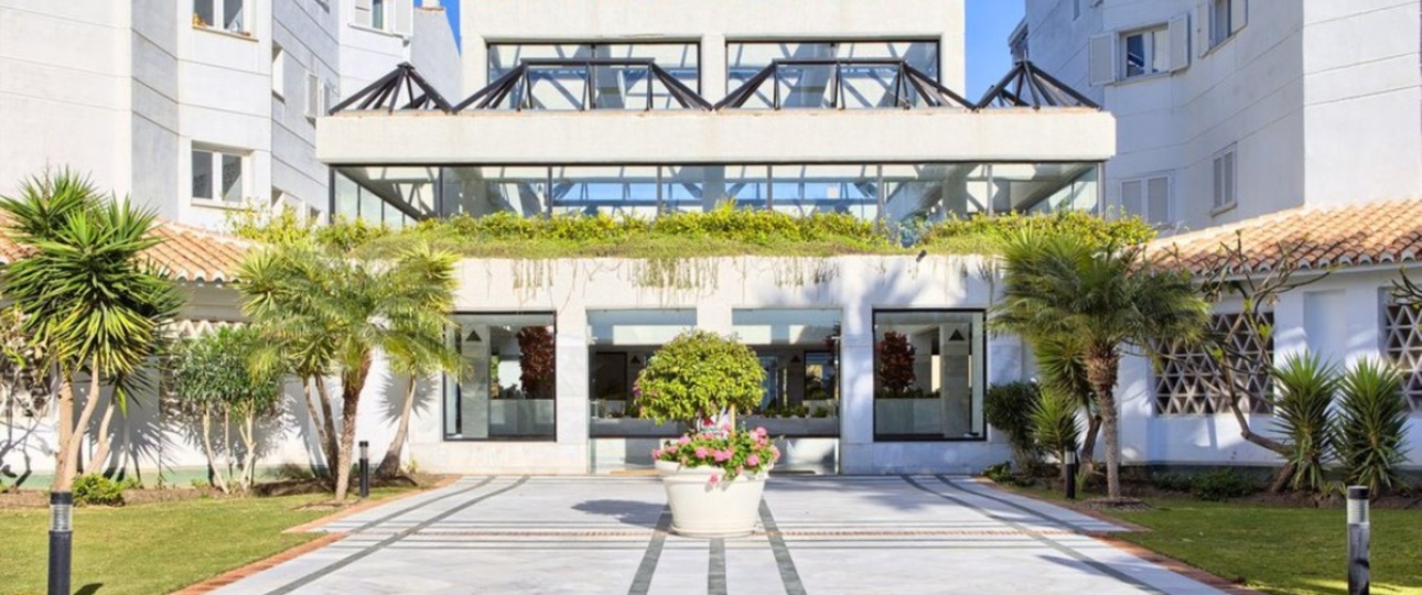 Resale - apartment - Marbella - Puerto Banús