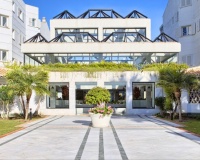 Resale - apartment - Marbella - Puerto Banús