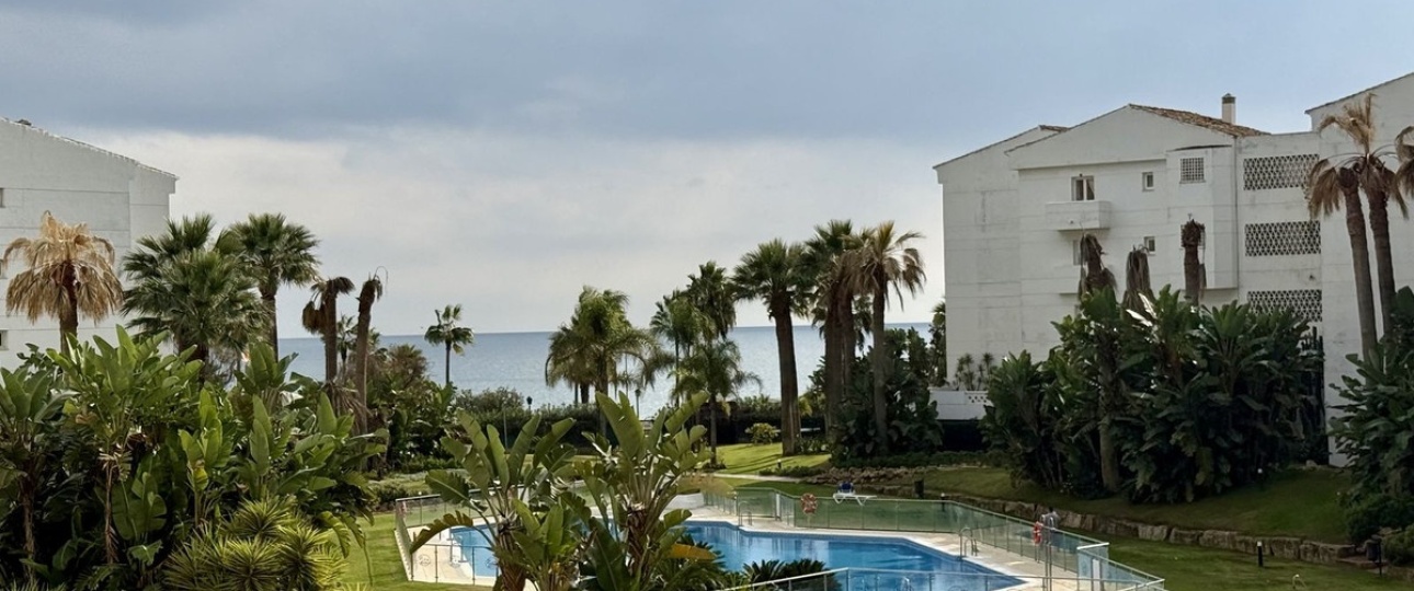 Resale - apartment - Marbella - Puerto Banús