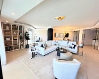Resale - apartment - Marbella - Puerto Banús