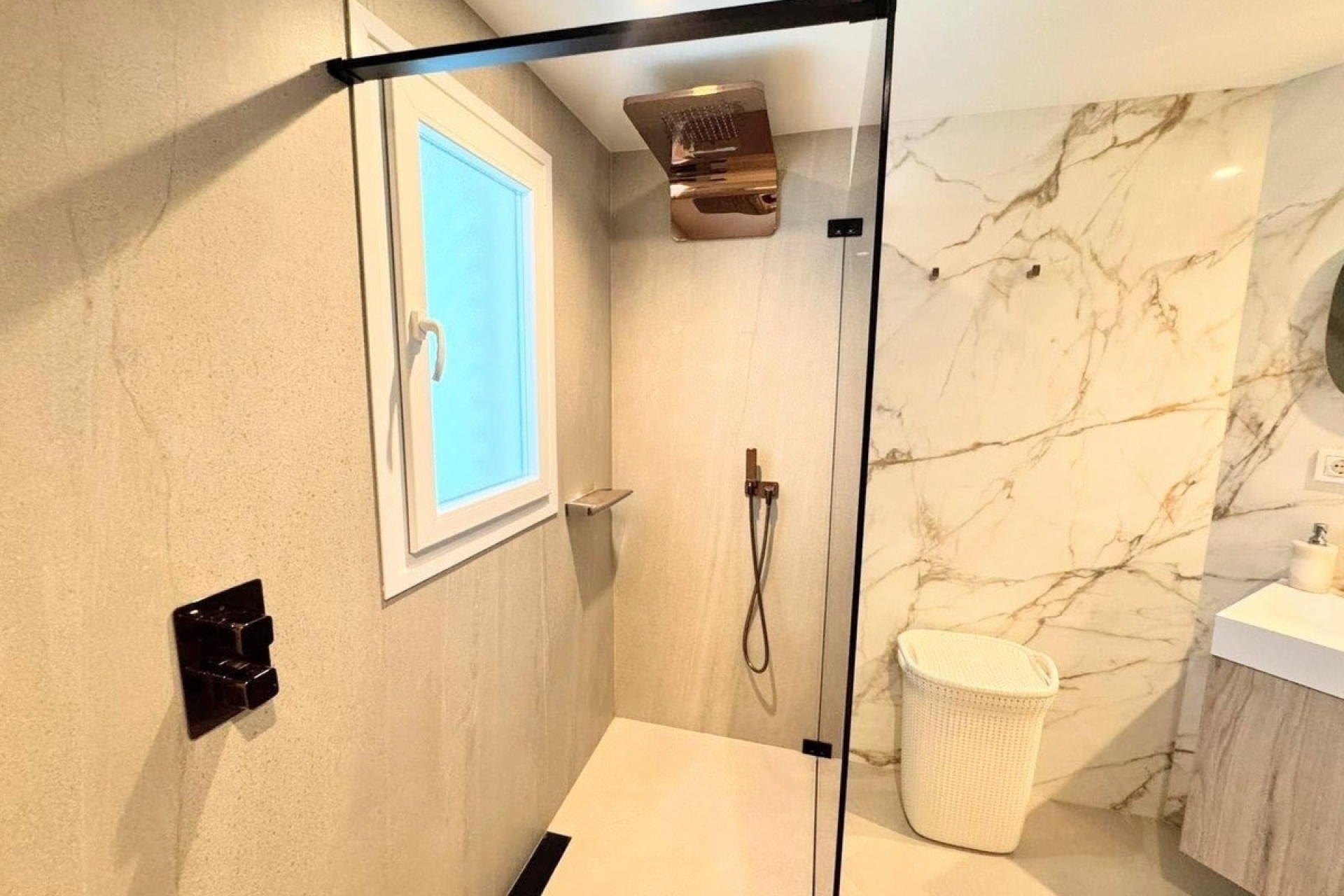 Resale - apartment - Marbella - Puerto Banús