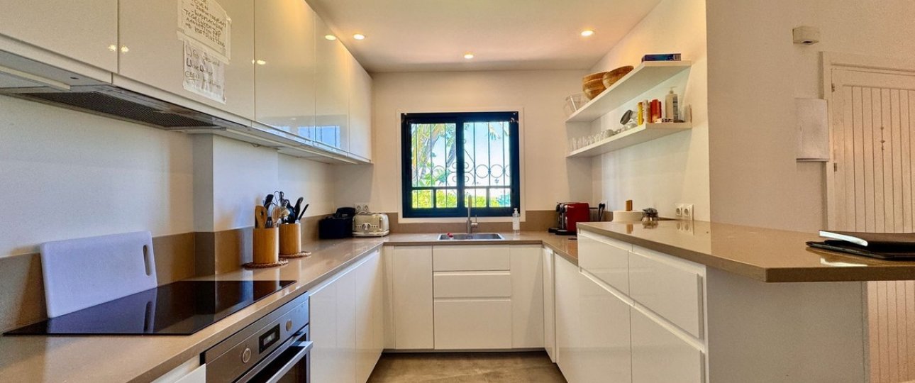 Resale - apartment - Marbella - Puerto de Cabopino