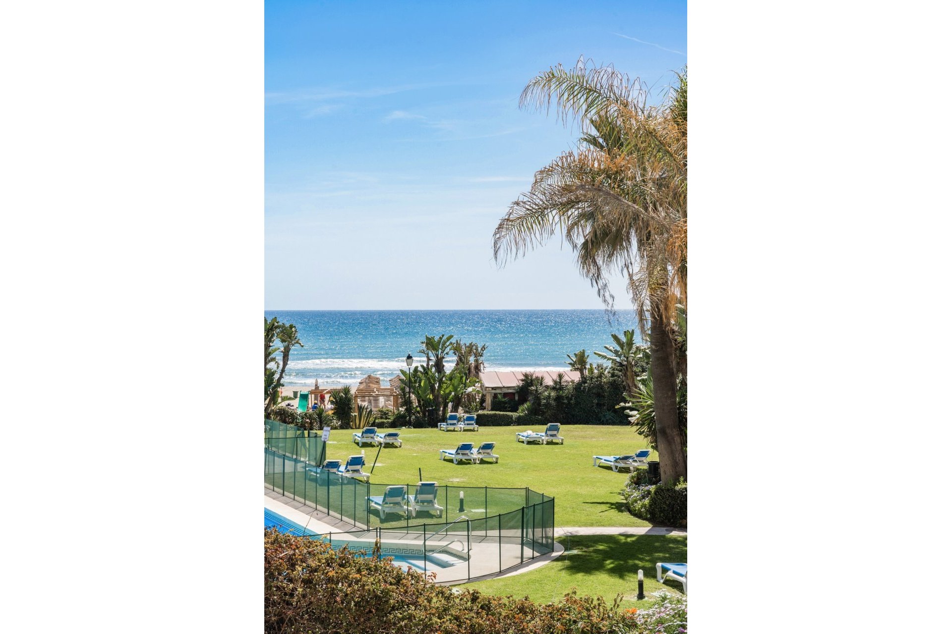 Resale - apartment - Marbella - Puerto de Cabopino