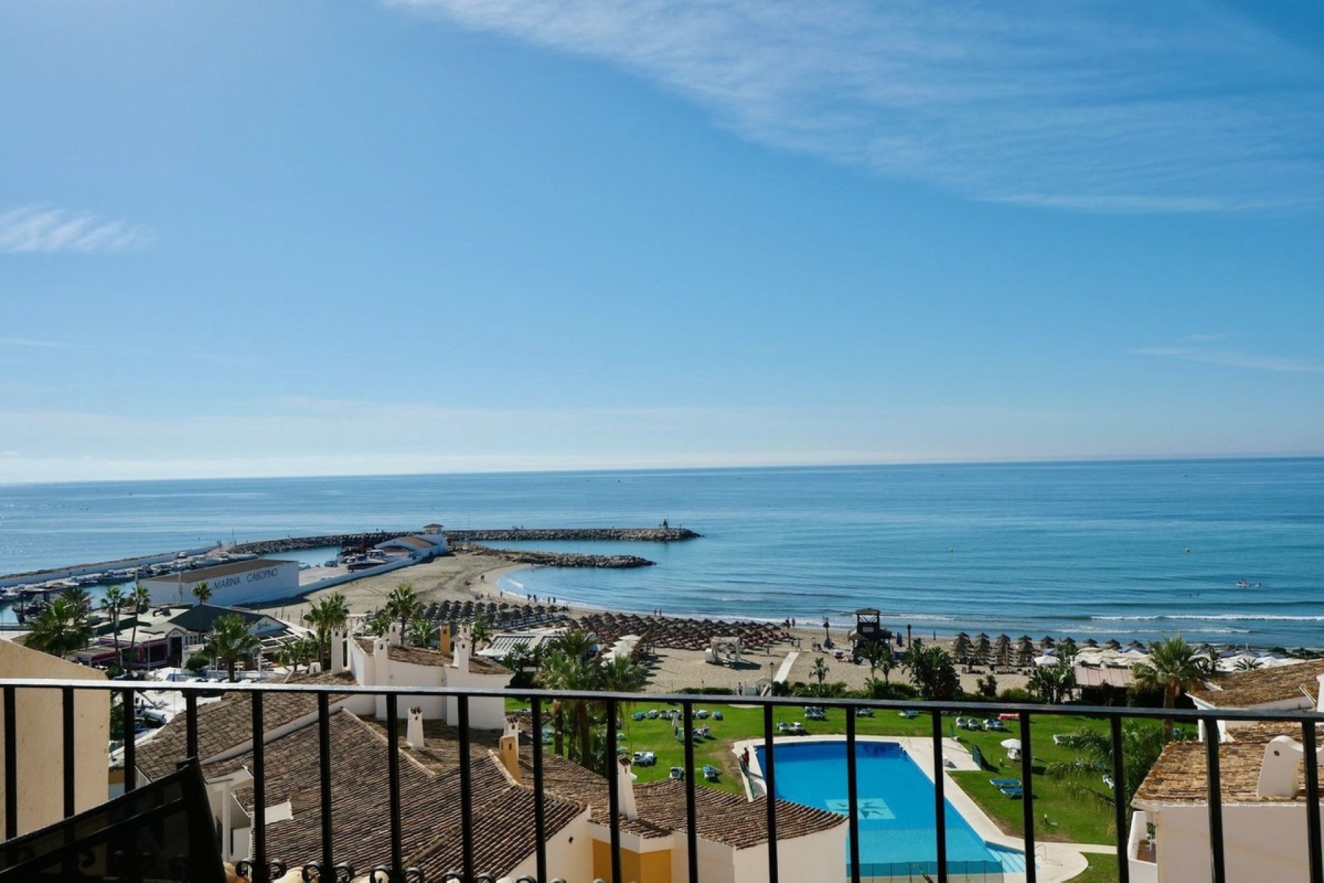 Resale - apartment - Marbella - Puerto de Cabopino