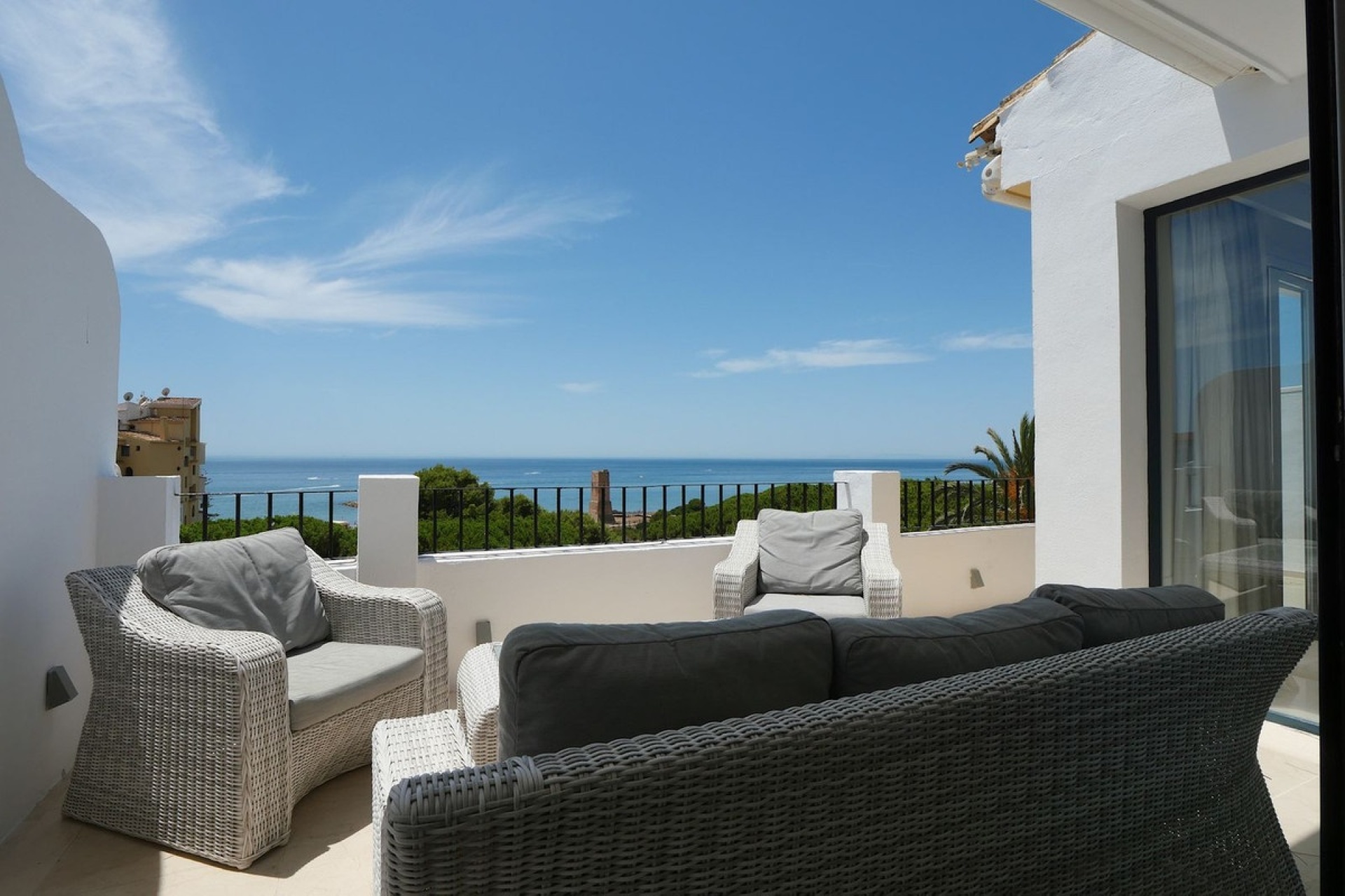 Resale - apartment - Marbella - Puerto de Cabopino