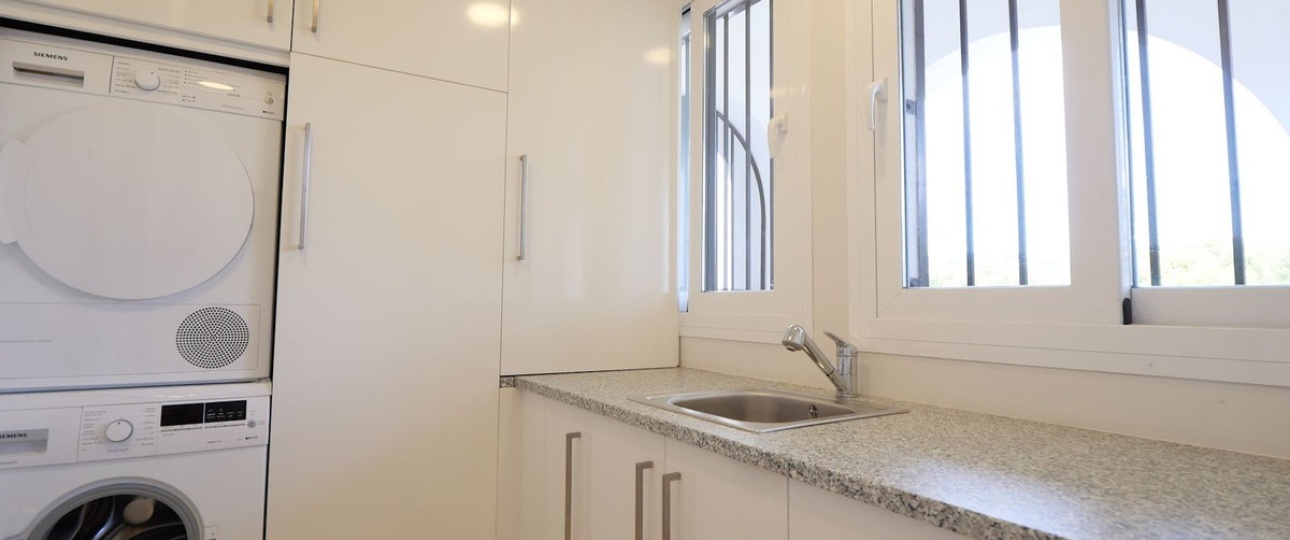 Resale - apartment - Marbella - Puerto de Cabopino