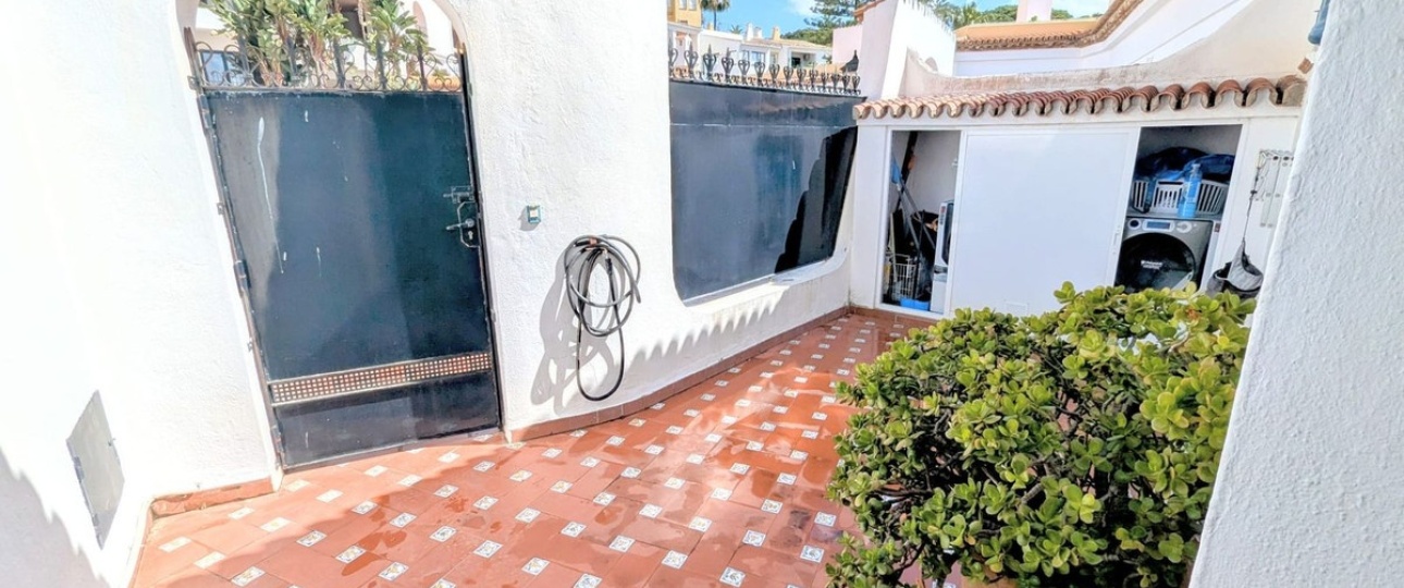 Resale - apartment - Marbella - Puerto de Cabopino