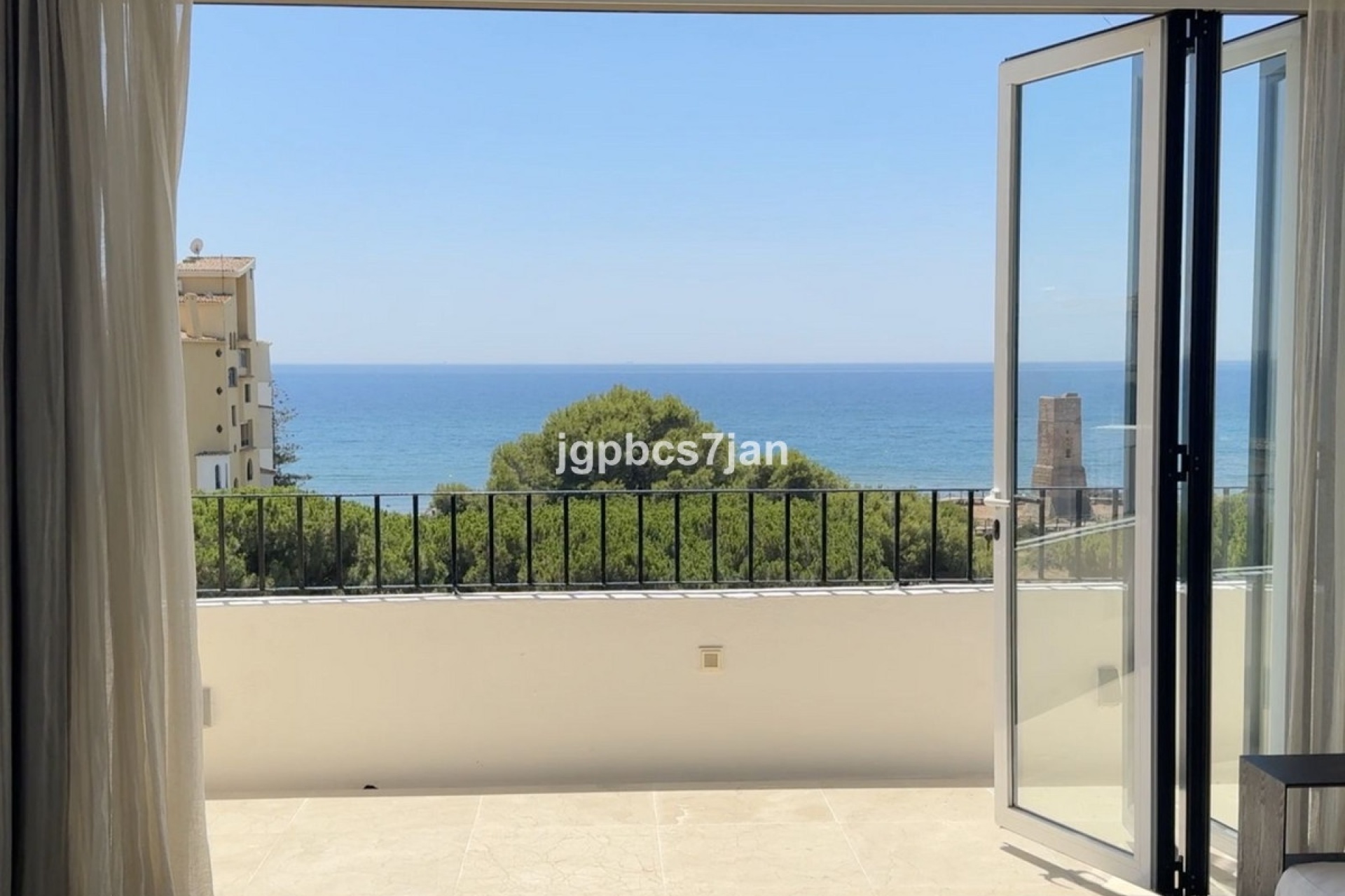 Resale - apartment - Marbella - Puerto de Cabopino