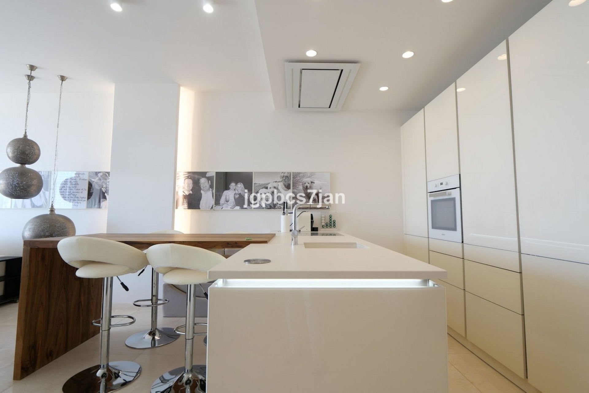 Resale - apartment - Marbella - Puerto de Cabopino