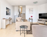 Resale - apartment - Marbella - Puerto de Cabopino