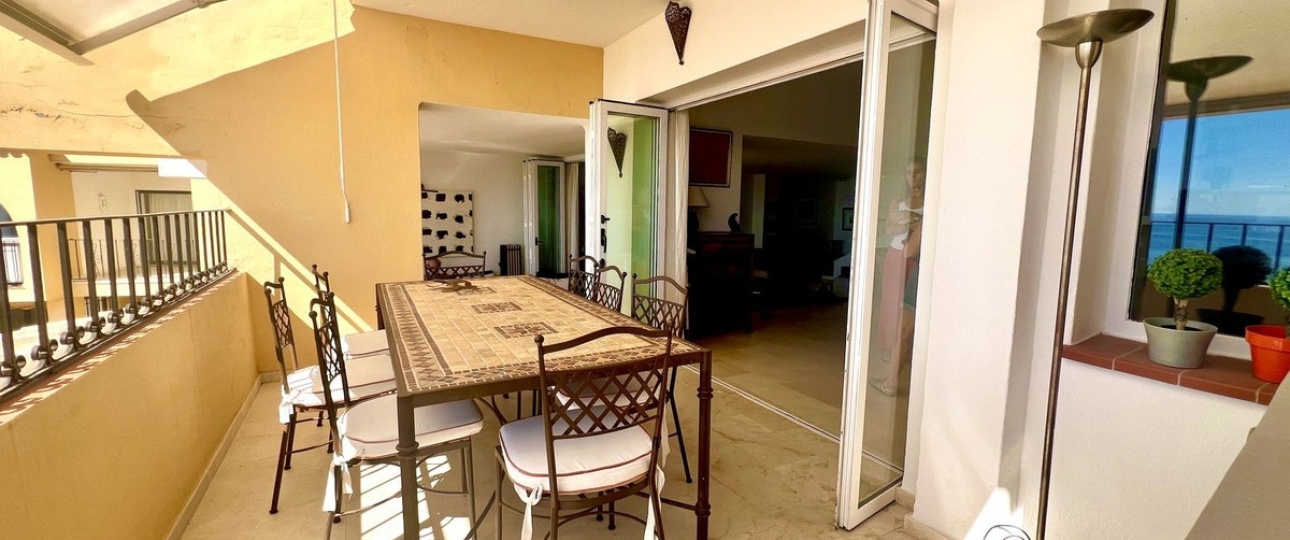 Resale - apartment - Marbella - Puerto de Cabopino