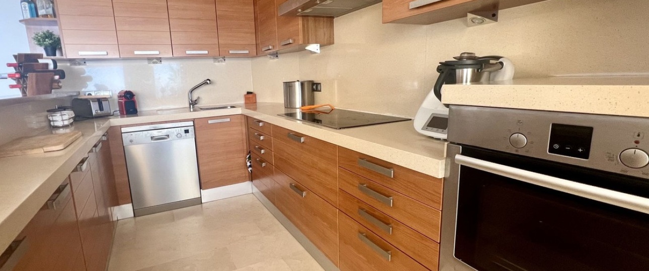 Resale - apartment - Marbella - Puerto de Cabopino