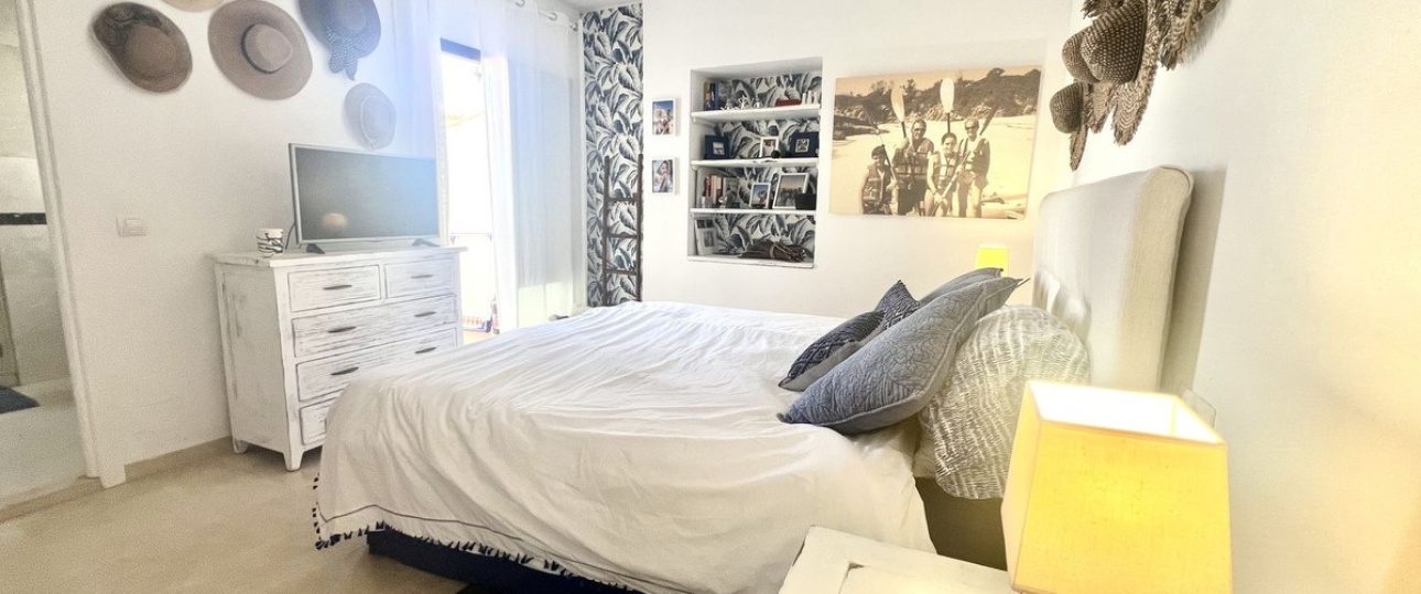 Resale - apartment - Marbella - Puerto de Cabopino