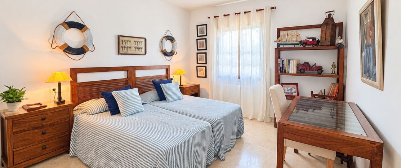 Resale - apartment - Marbella - Puerto de Cabopino