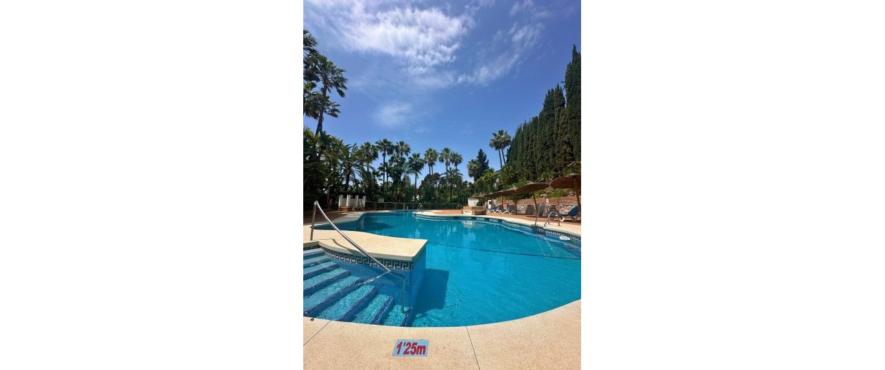 Resale - apartment - Marbella - Reserva de Marbella
