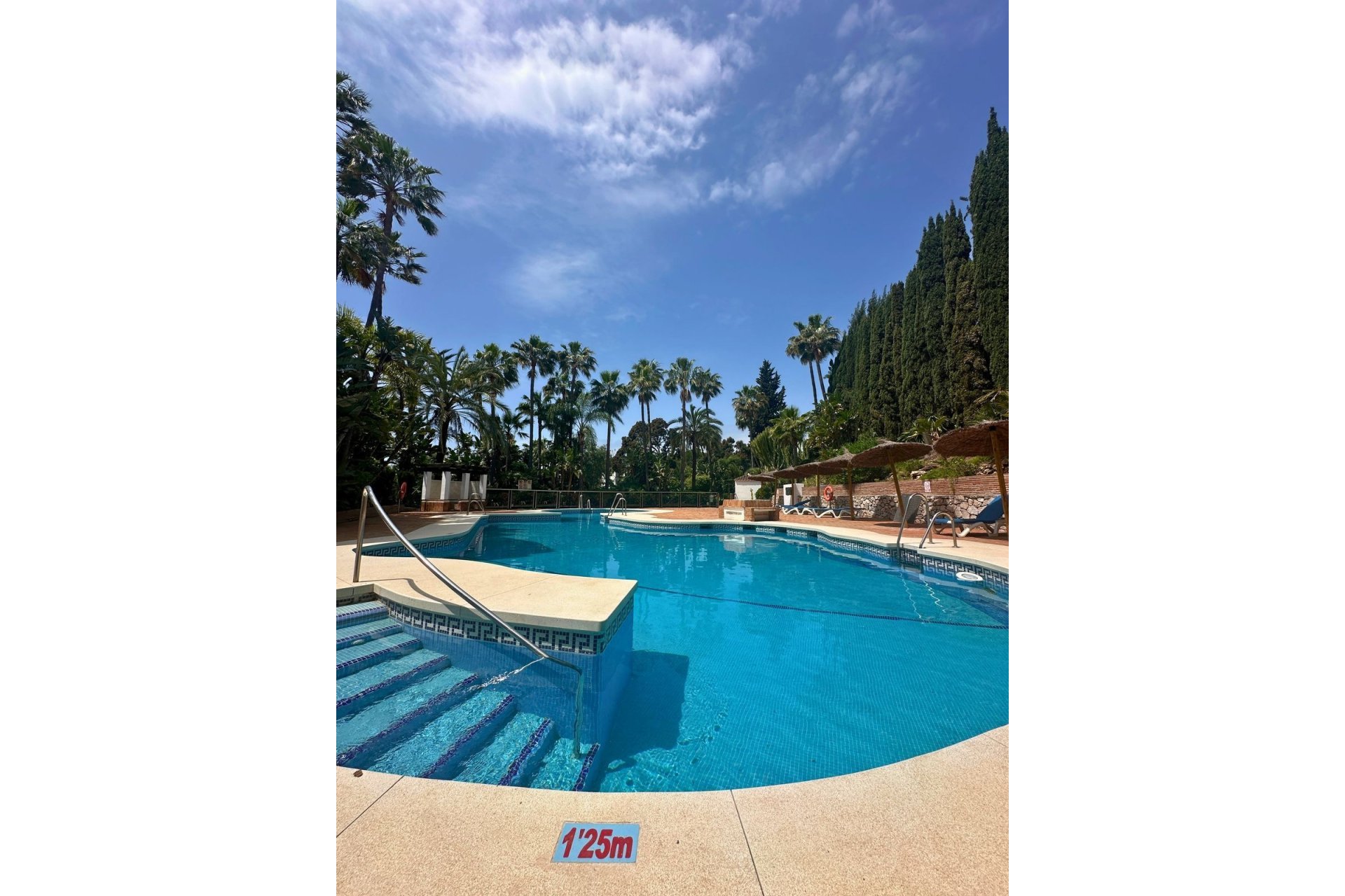 Resale - apartment - Marbella - Reserva de Marbella