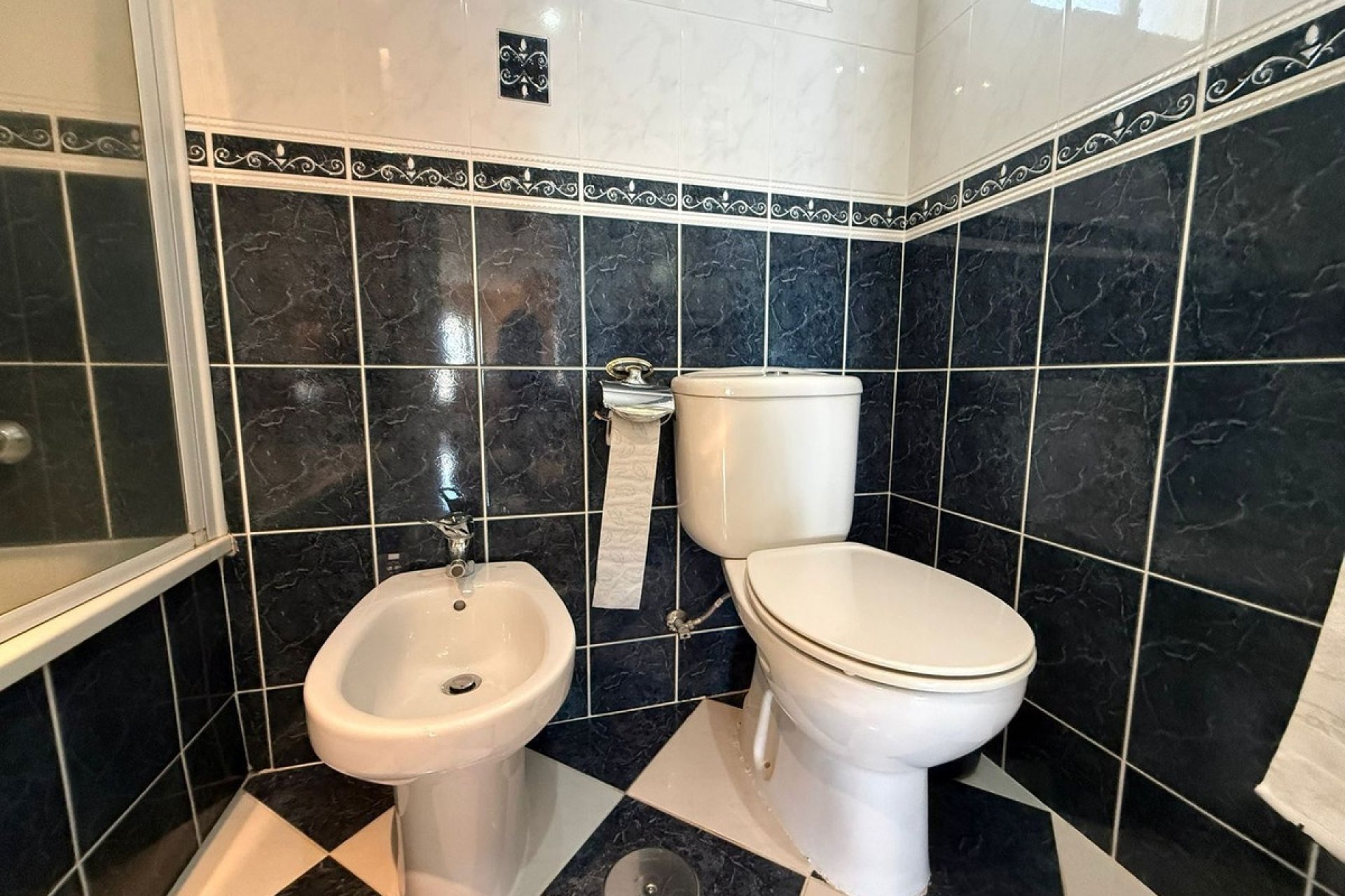 Resale - apartment - Marbella - Reserva de Marbella