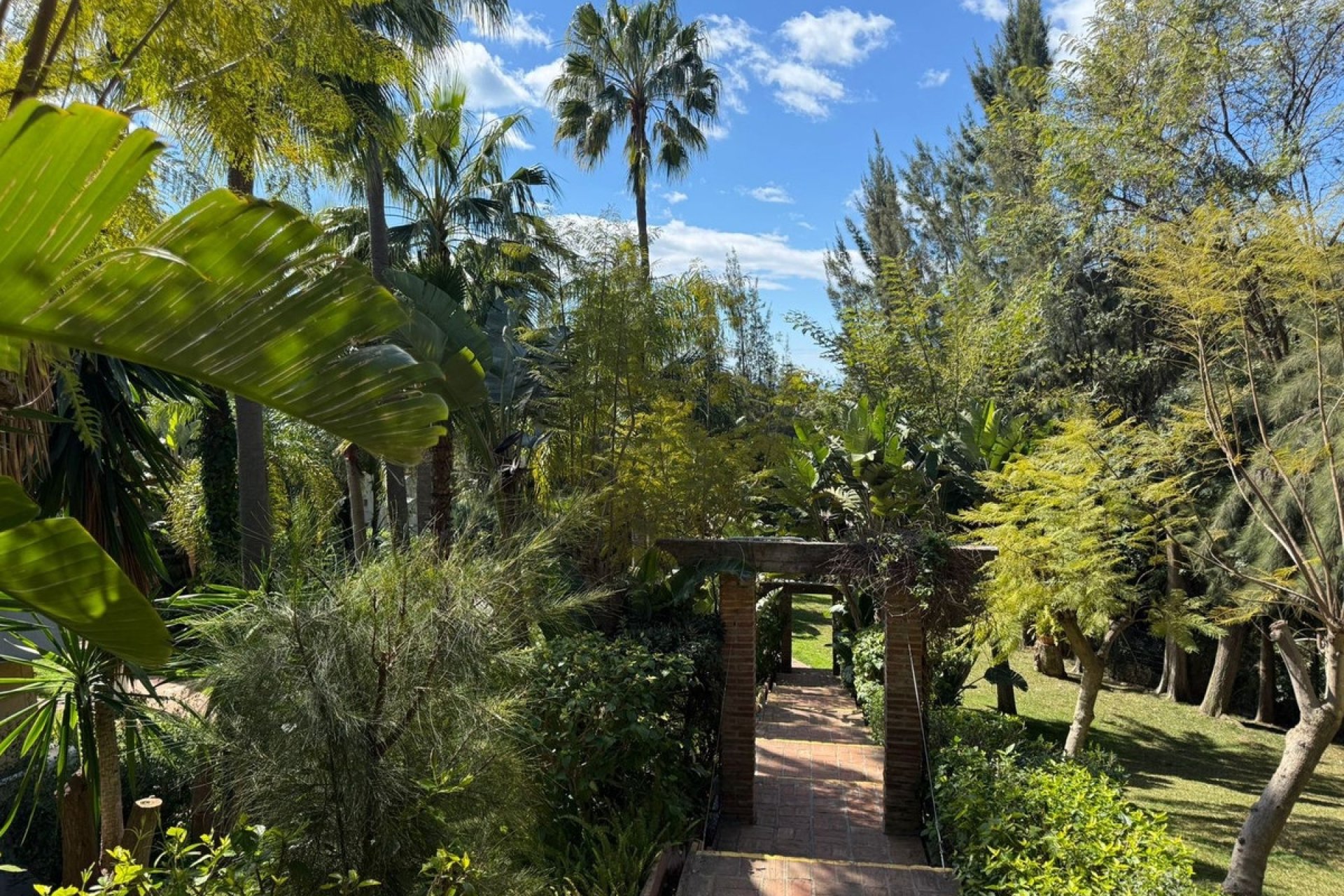 Resale - apartment - Marbella - Reserva de Marbella