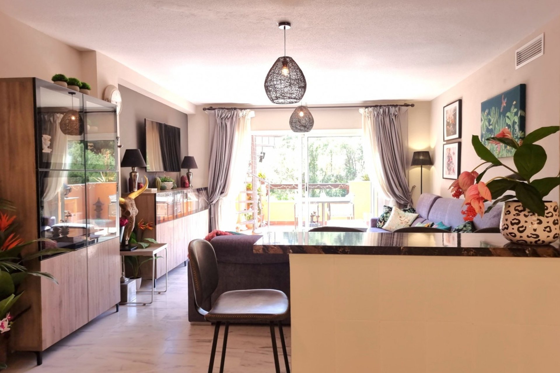 Resale - apartment - Marbella - Reserva de Marbella