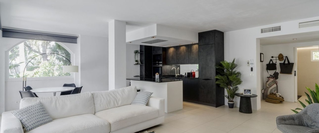 Resale - apartment - Marbella - Reserva de Marbella