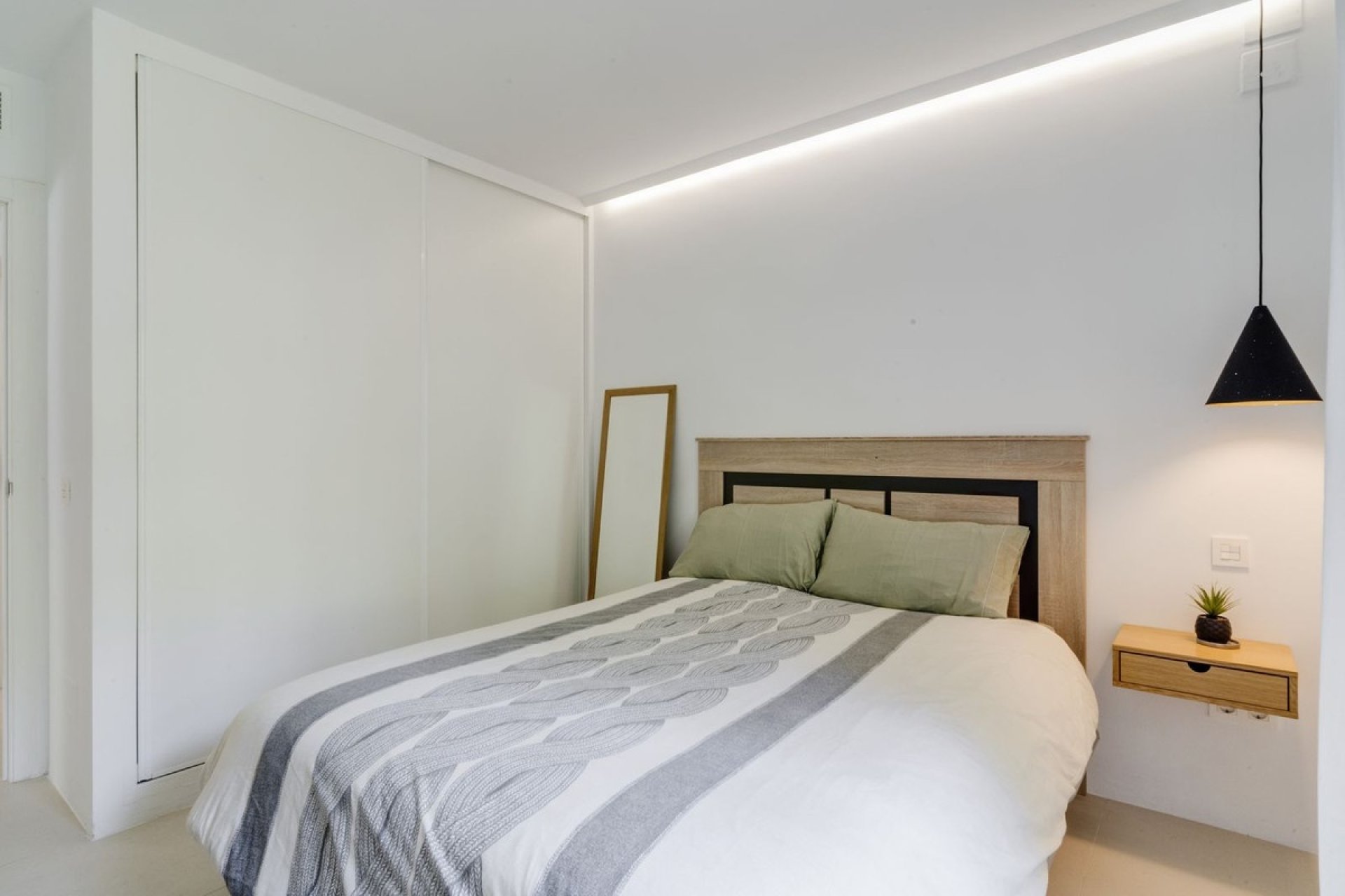 Resale - apartment - Marbella - Reserva de Marbella