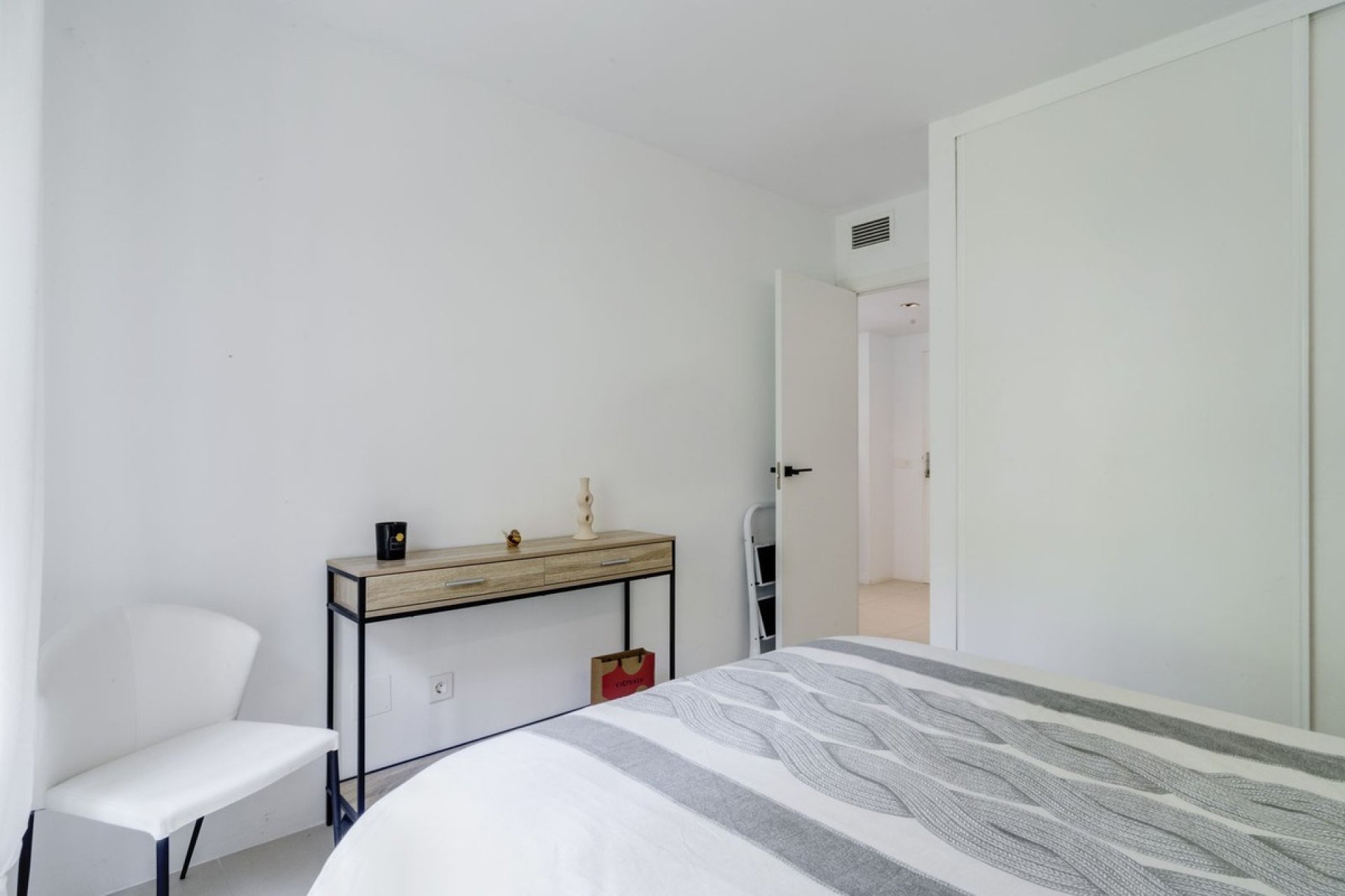 Resale - apartment - Marbella - Reserva de Marbella