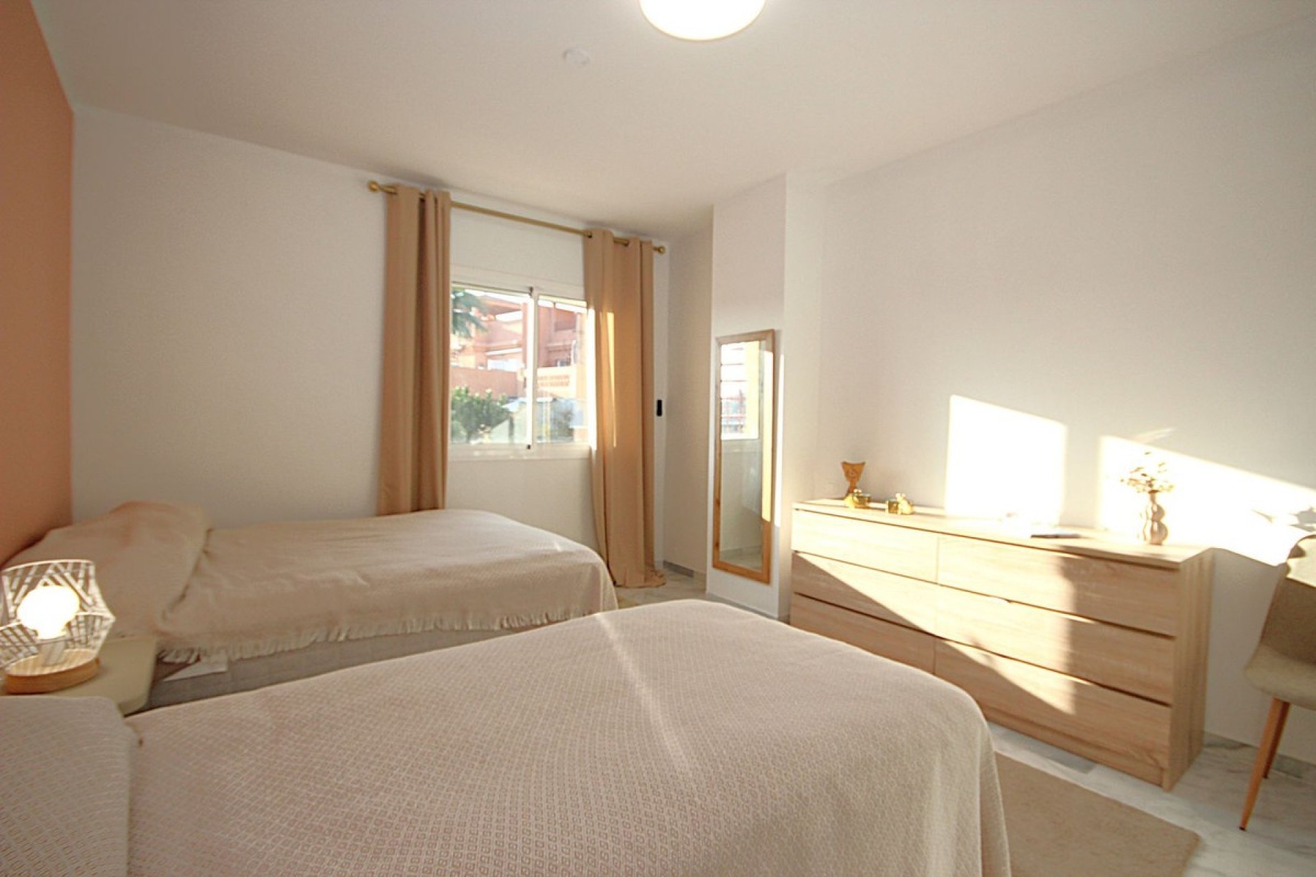 Resale - apartment - Marbella - Reserva de Marbella