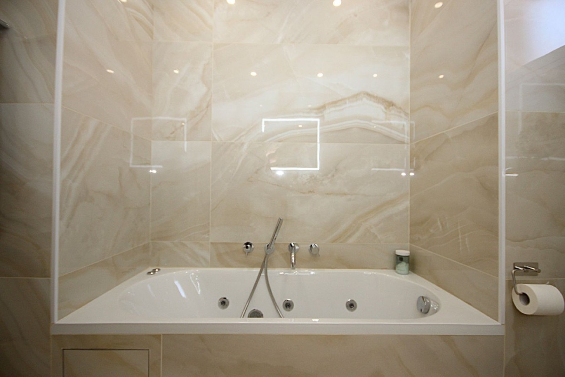 Resale - apartment - Marbella - Reserva de Marbella
