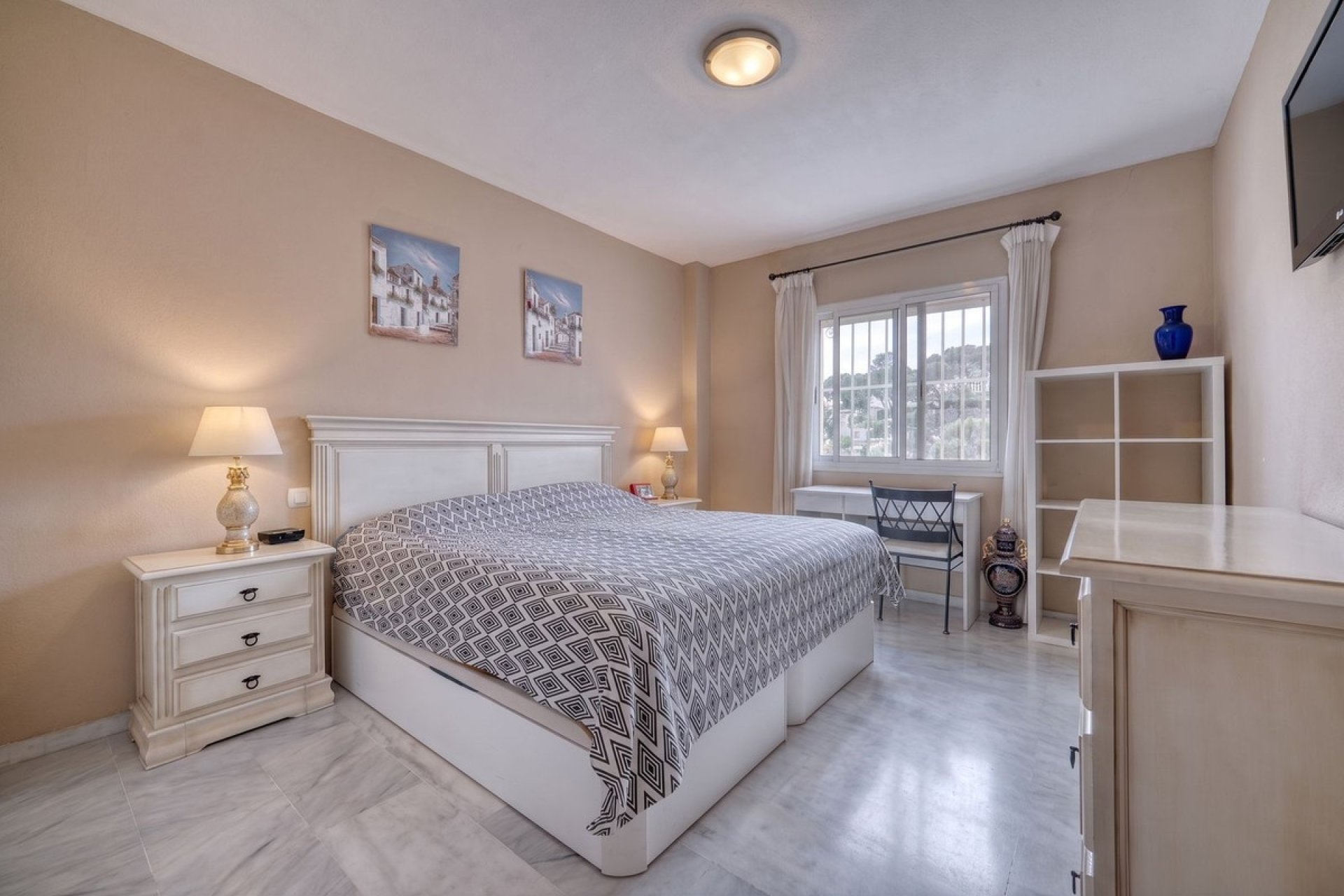 Resale - apartment - Marbella - Reserva de Marbella