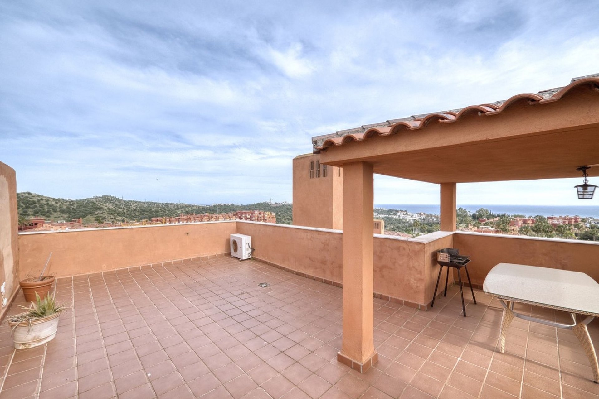 Resale - apartment - Marbella - Reserva de Marbella