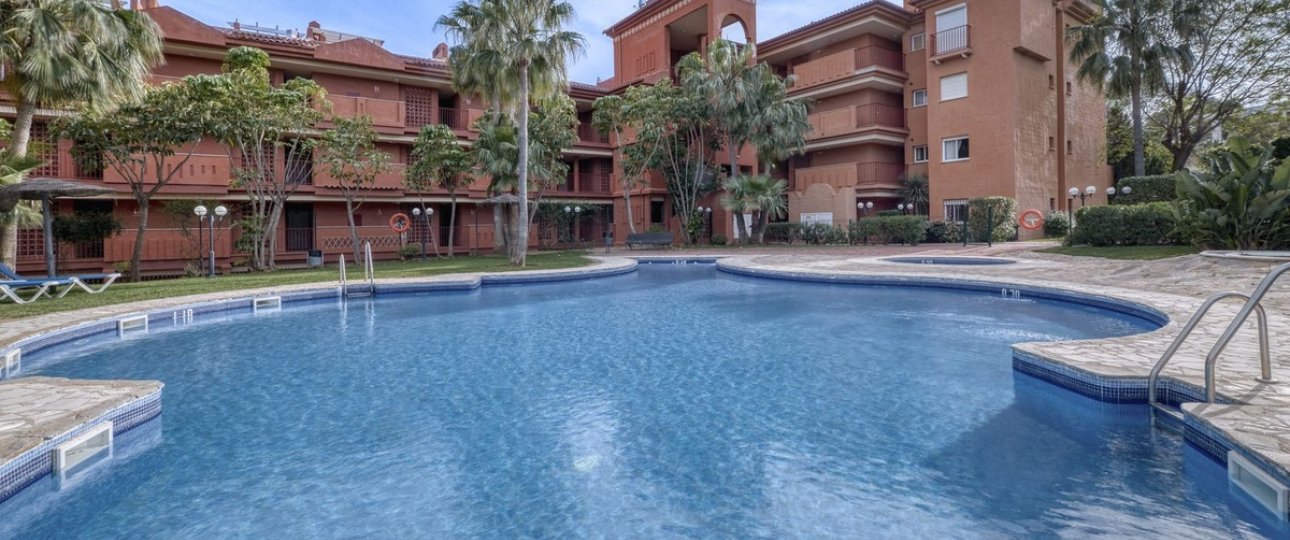 Resale - apartment - Marbella - Reserva de Marbella