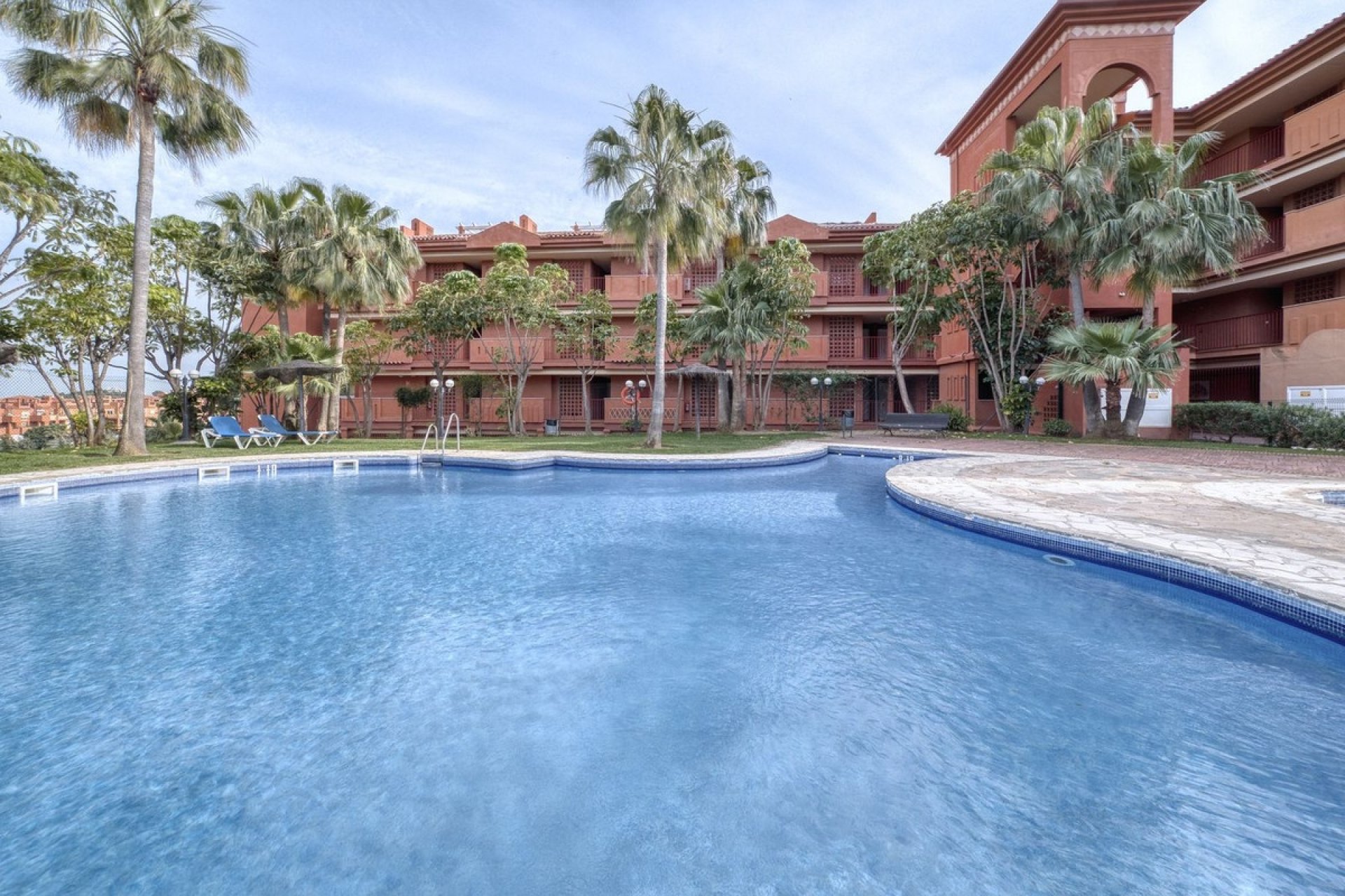 Resale - apartment - Marbella - Reserva de Marbella