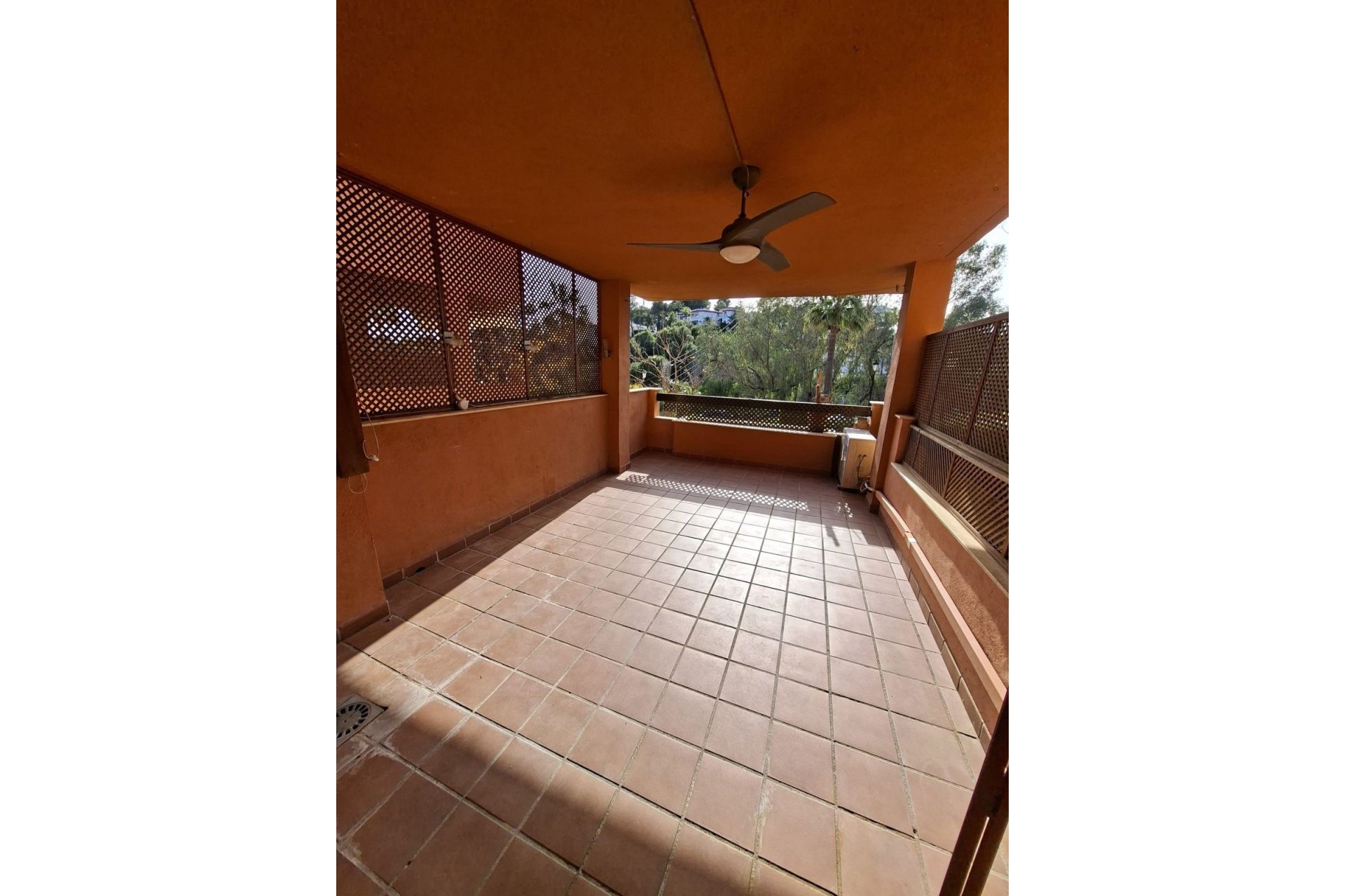 Resale - apartment - Marbella - Reserva de Marbella