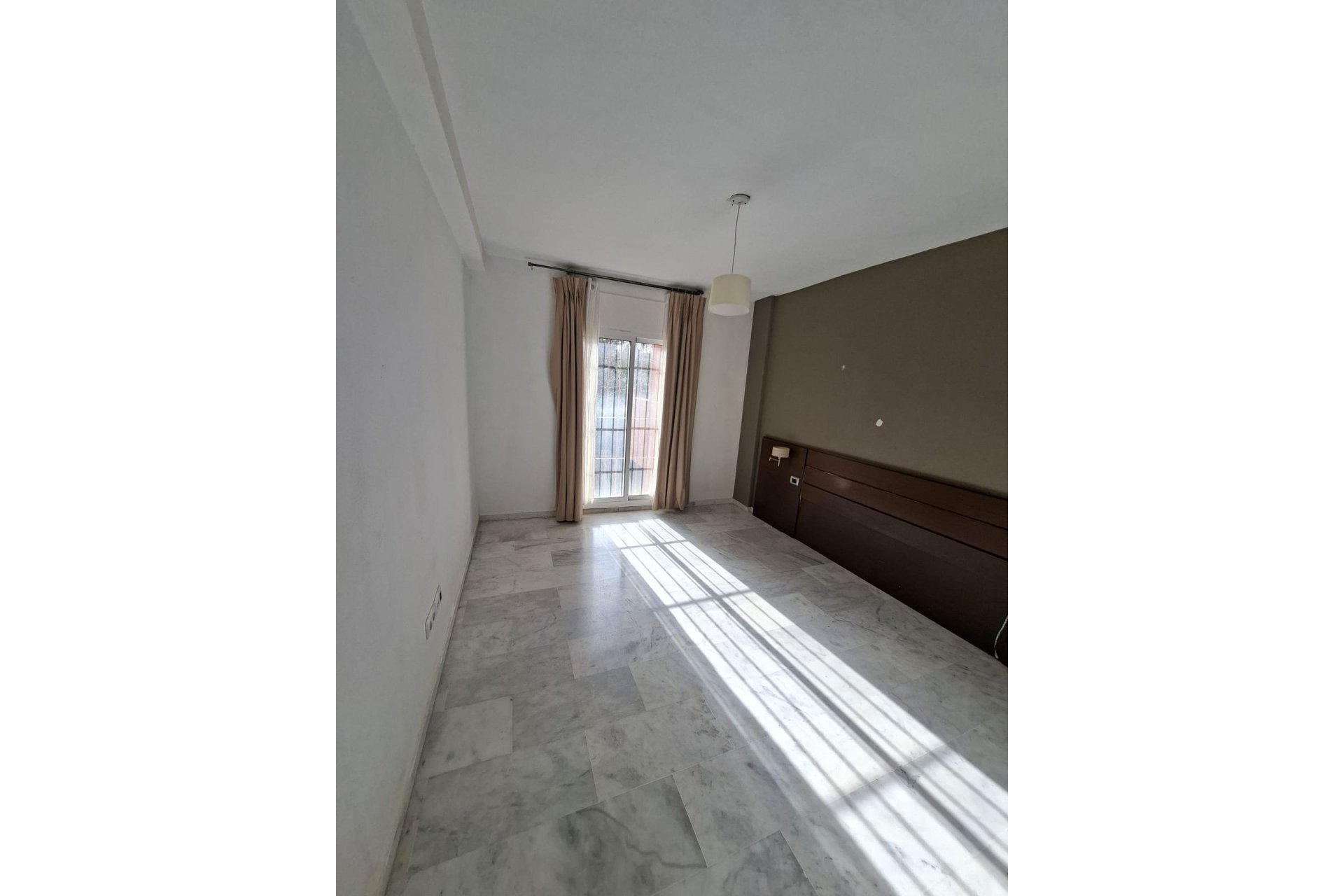 Resale - apartment - Marbella - Reserva de Marbella