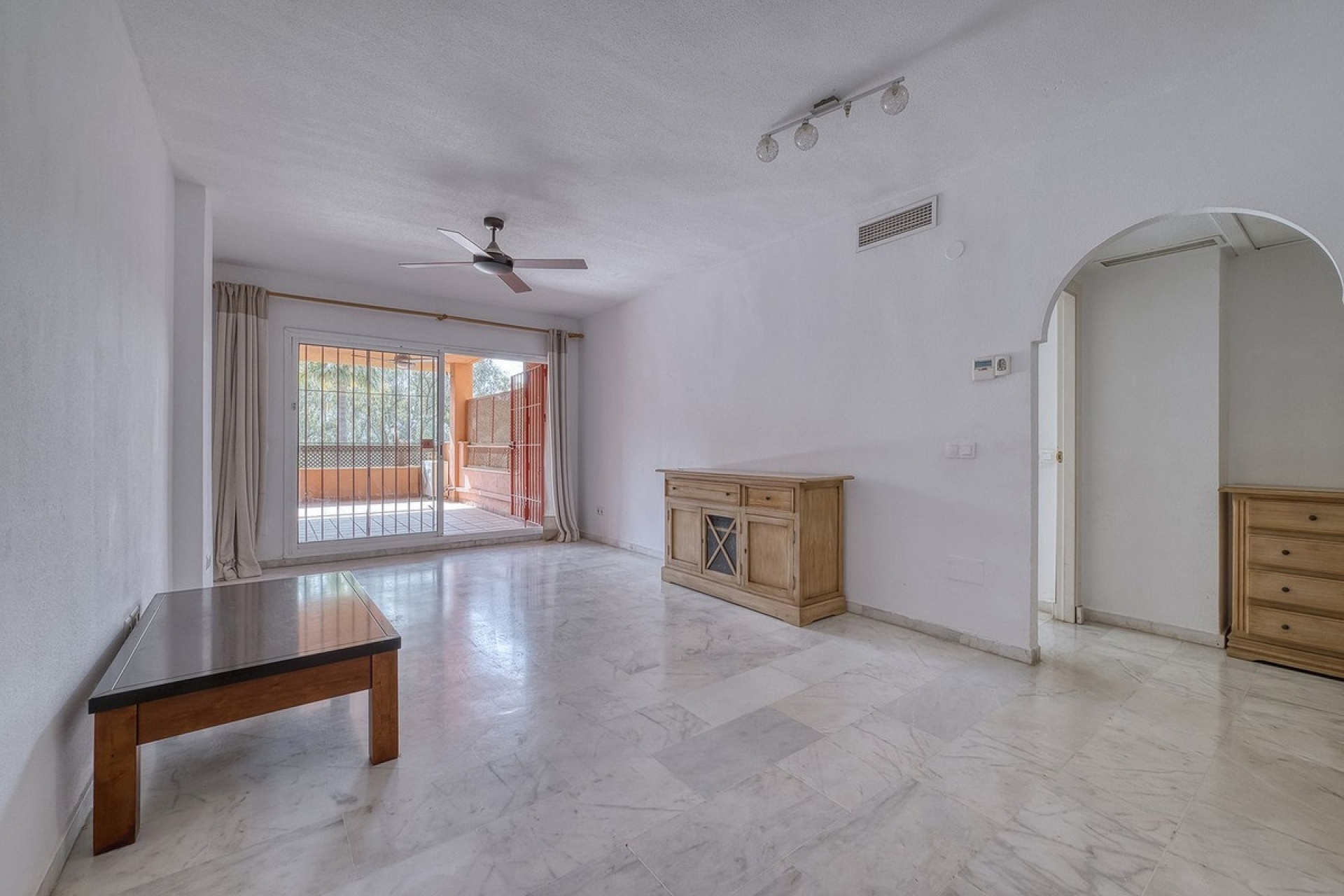 Resale - apartment - Marbella - Reserva de Marbella