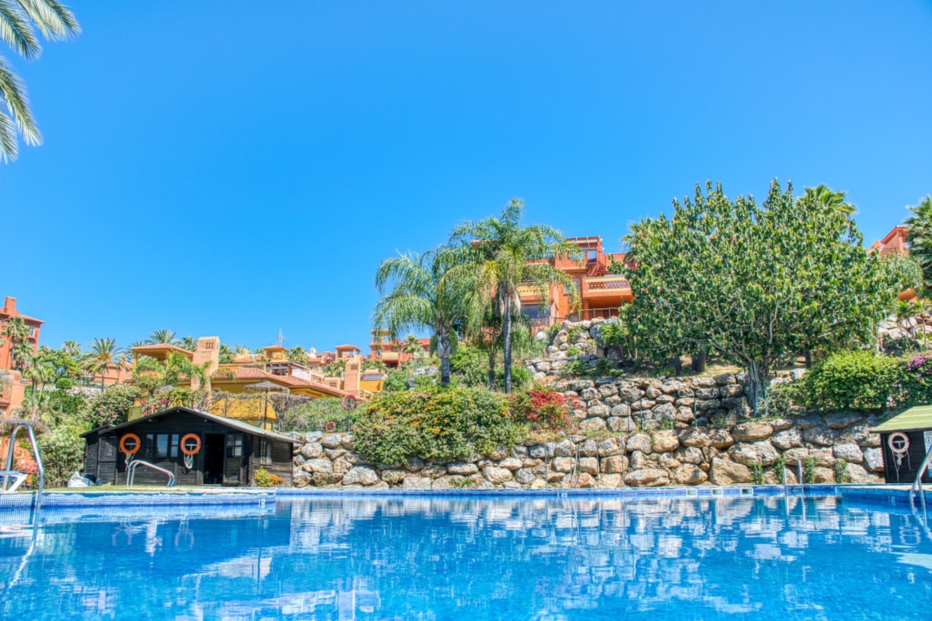 Resale - apartment - Marbella - Reserva de Marbella