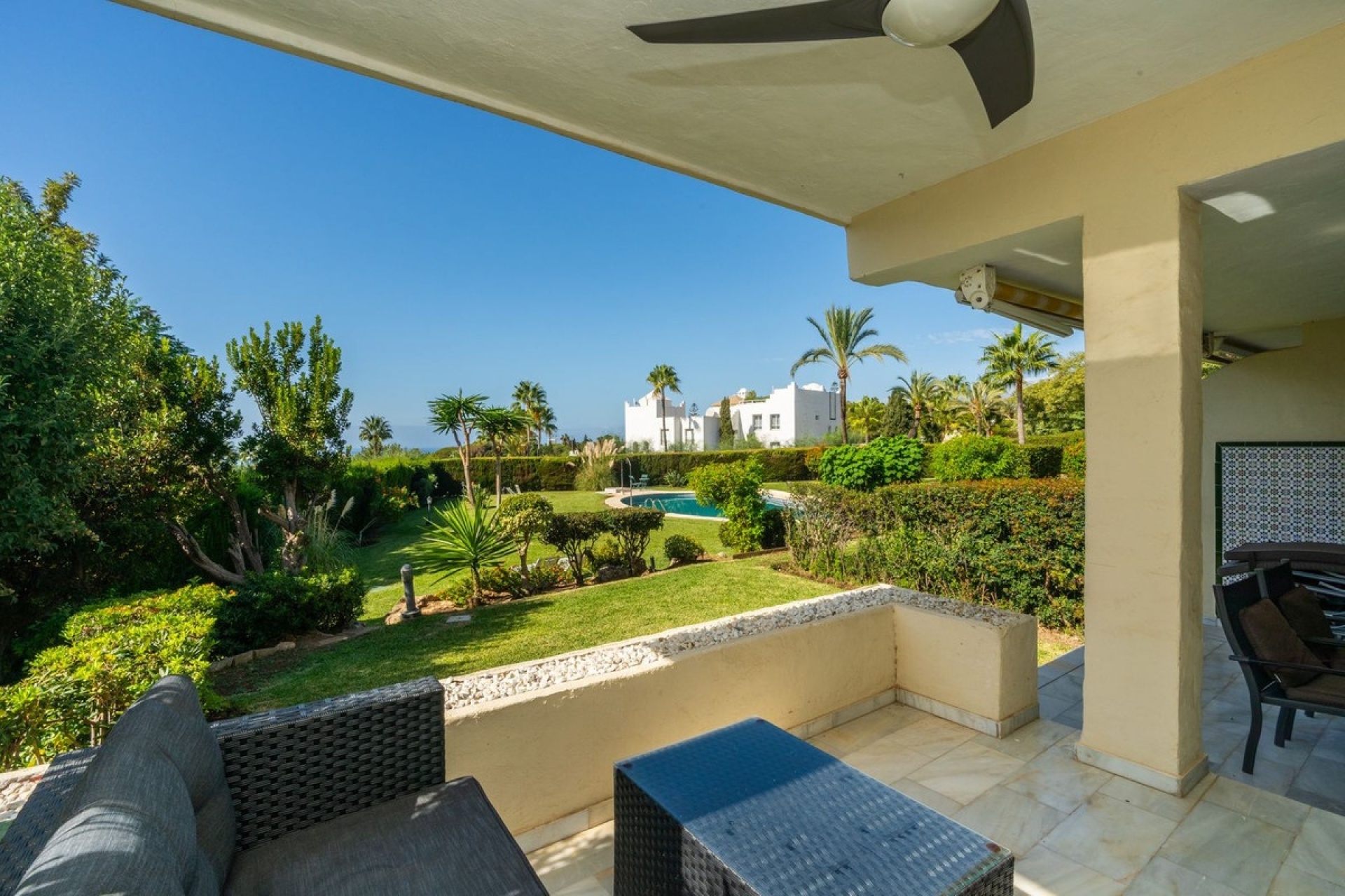 Resale - apartment - Marbella - Reserva de Marbella