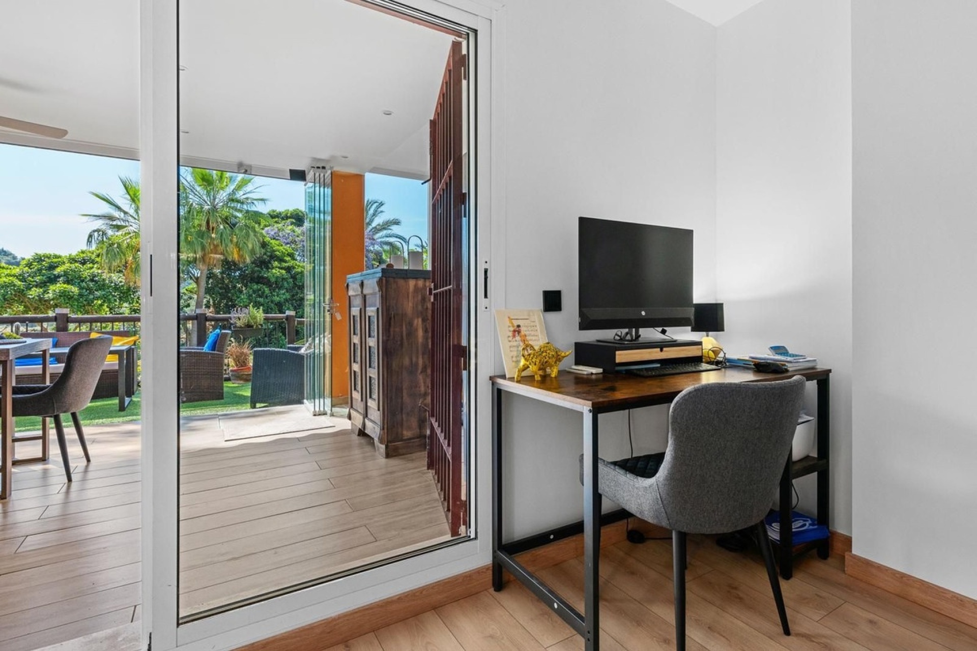 Resale - apartment - Marbella - Reserva de Marbella