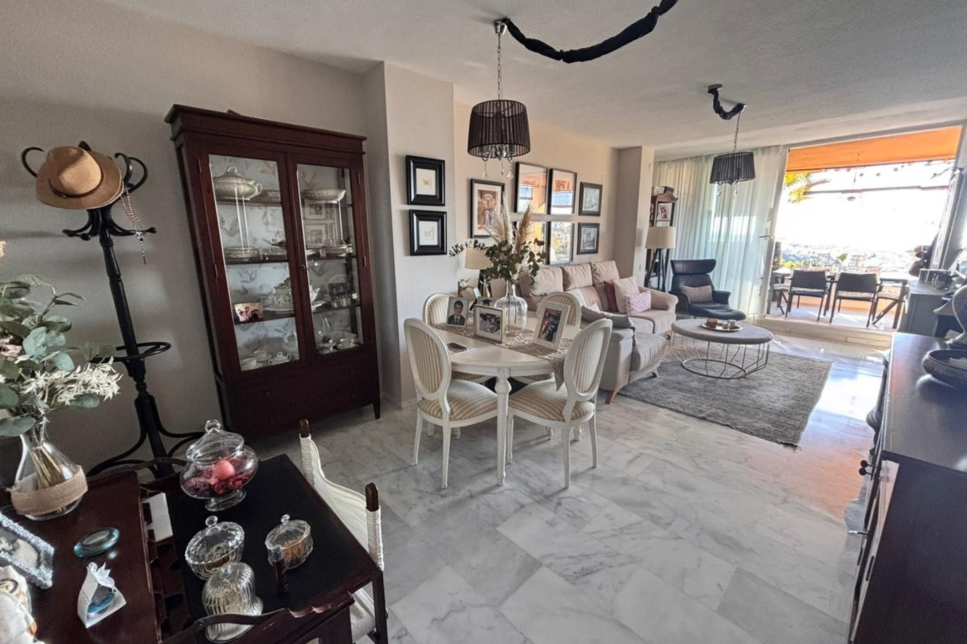 Resale - apartment - Marbella - Reserva de Marbella