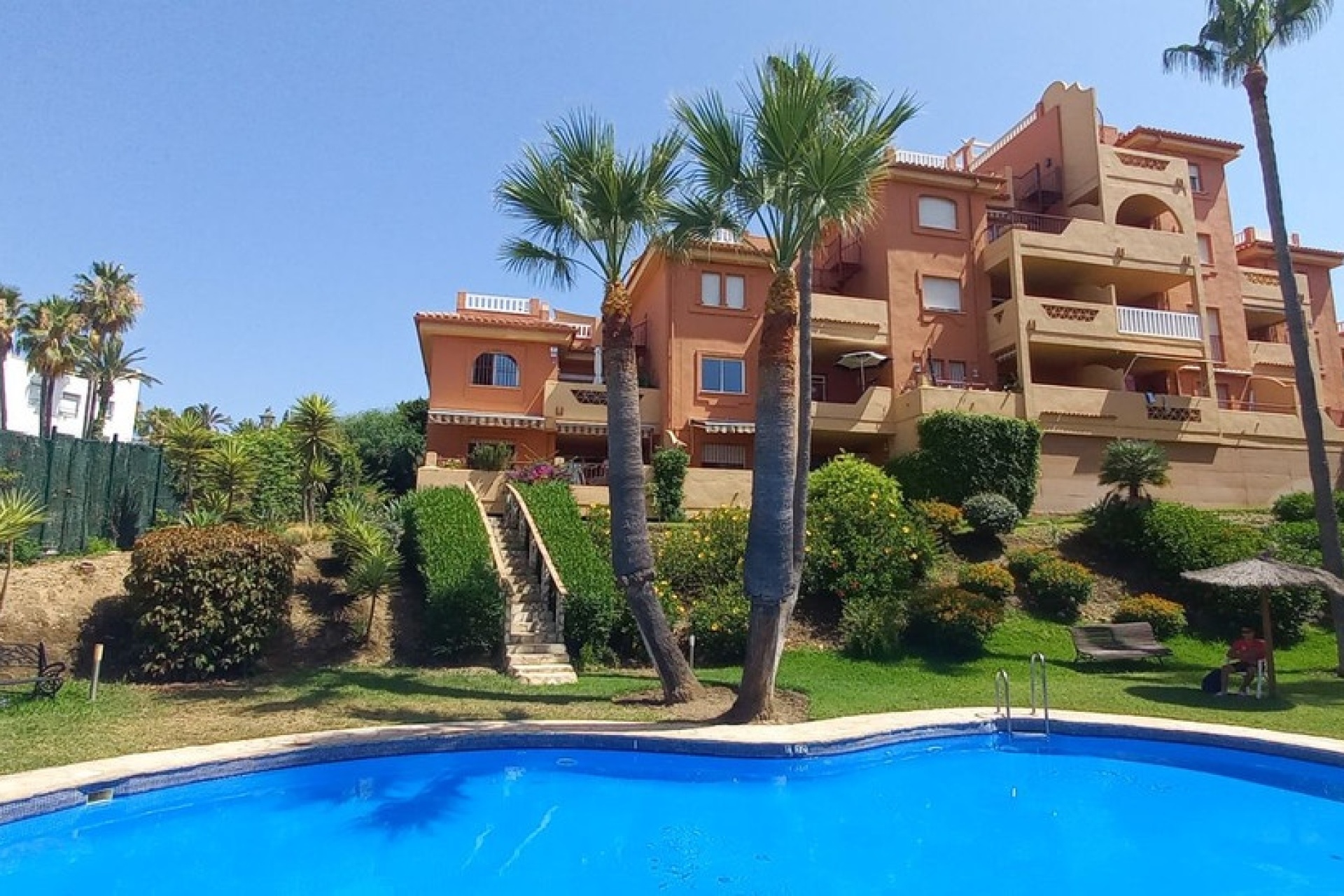 Resale - apartment - Marbella - Reserva de Marbella